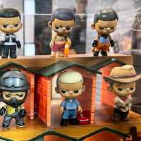 พามาเล่น Art Toy