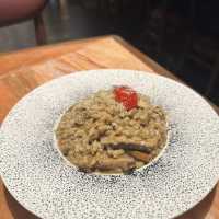 小朋友們去啟德新商場食西餐