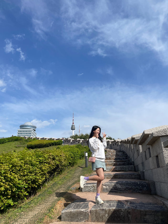 서울여행 장소로 딱인 서울N타워 백범광장, 엄마와 함께 💚