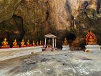 ณ  ถ้ำเขาหลวง