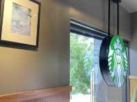 臺中西屯 店員十分親切的一間咖啡館 STARBUCKS 星巴克 (朝富門市)