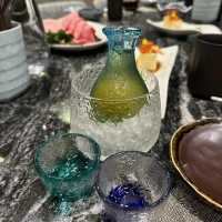 「二本松涮涮屋 本館」食材新鮮，服務親切