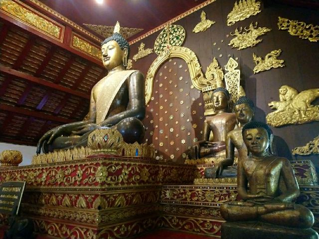 ไหว้พระแก้วเมืองเชียงราย