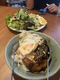 ร้านอาหารง่ายๆ ฉบับนักเรียน ร้านออกรส สกลนคร
