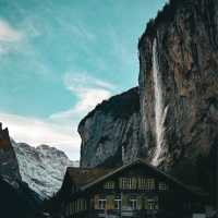 🇨🇭 Lauterbrunnen: A Valley of Waterfalls and Alpine Splendor