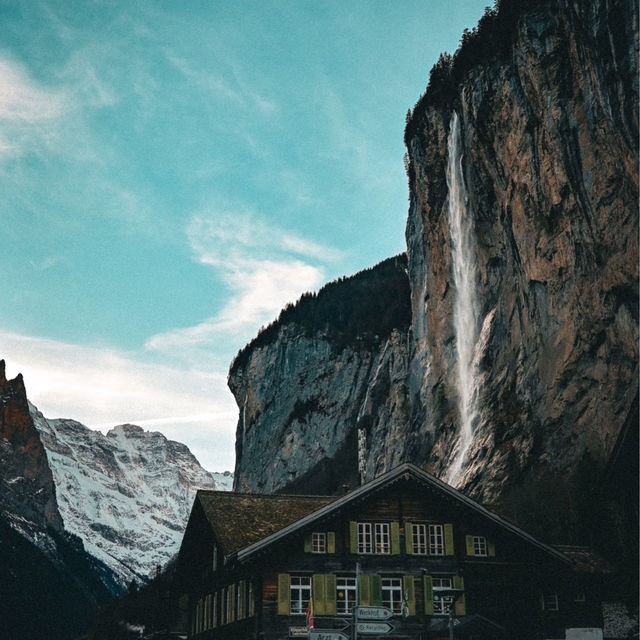 🇨🇭 Lauterbrunnen: A Valley of Waterfalls and Alpine Splendor