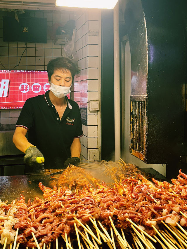 Famous BBQ : RONG SHU YUAN ZHONGSHAN ROAD