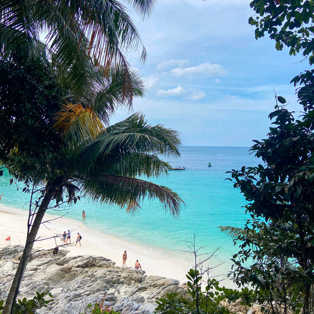 หาดลับที่ไม่ลับ "Freedom Beach"