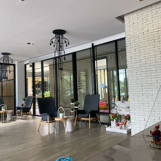 The gallery hotel Naihan Phuket 