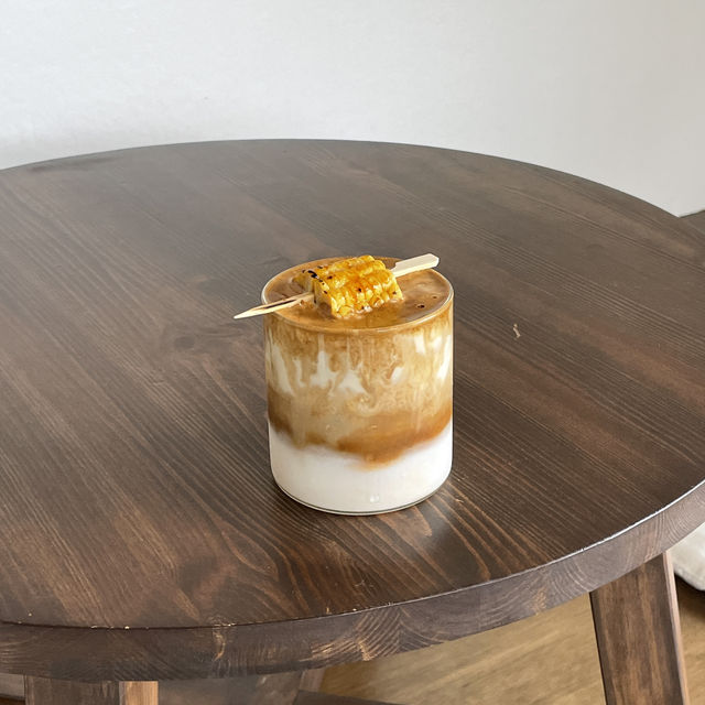 チェジュ島旅行きたら絶対行くべきカフェ"시종일관"☕️