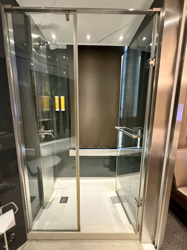 【香港仕德福山景酒店】浴缸房，正！