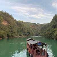 Defy gravity on the Zhangjiajie Glass Bridge—the world’s longest and highest