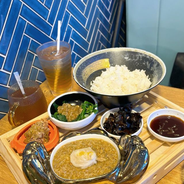 又到食大閘蟹嘅季節！