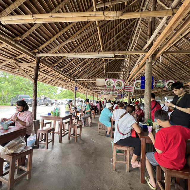 ร้านก๋วยเตี๋ยวหมูเด้ง สูตรมะนาว เด่นชัย 🍜