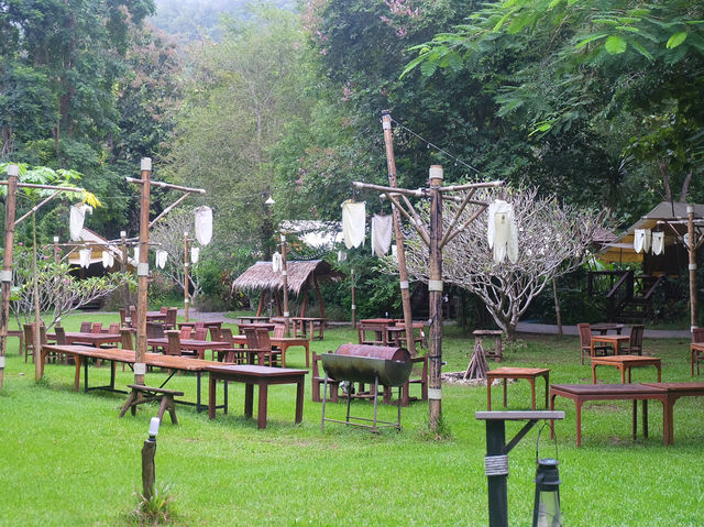 Hintok River Camp ที่พักสไตล์glampingติดแม่น้ำแคว