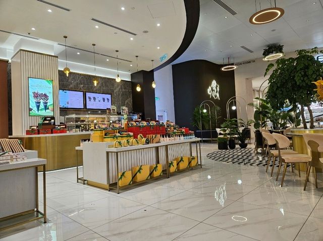 GODIVA at TRX