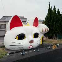Explore the Charm of Tokoname Manekineko-Dori Street - A Cat Lover's Paradise🐱🏮🌸