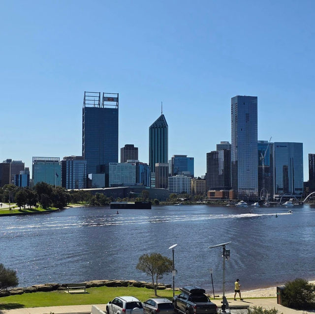 Riverfront Bliss: Strolling Along the Swan River