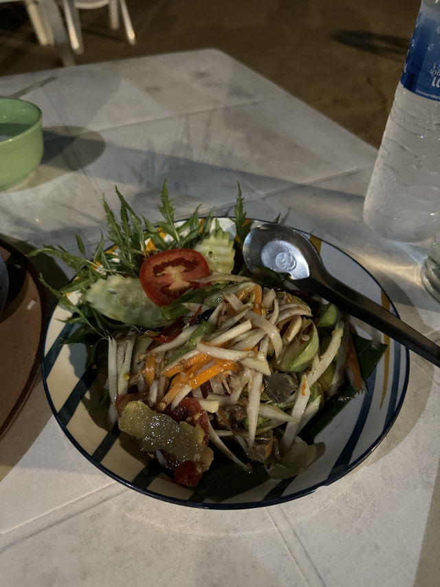 Joy Beach Cafe 🏄🏻‍♀️ คาเฟ่ริมทะเล บรรยาศดี้ดีย์