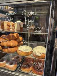 Brooklyn Roasting Company Kitahama คาเฟ่ริมน้ำ