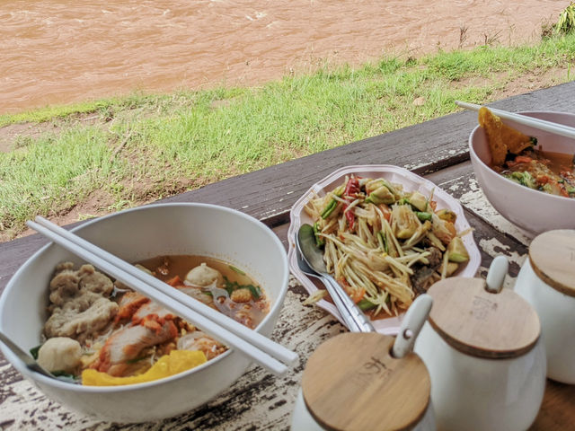 ร้านครูผึ้ง - บ้านสะปัน บ่อเกลือ