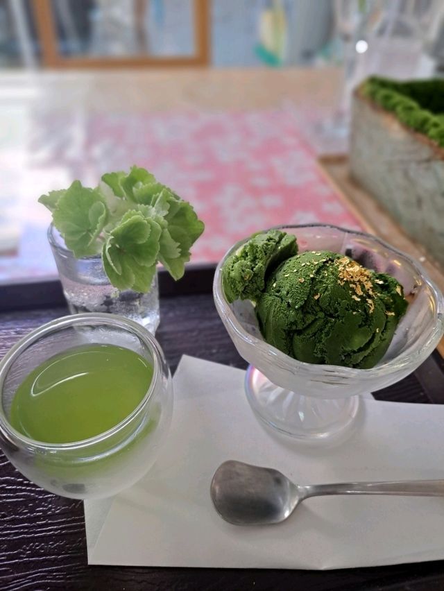 【神戸・長田】商店街の老舗お茶屋さんが作る濃厚抹茶アイス★