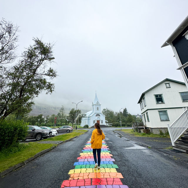 冰島景點🇮🇸不能不去的彩虹小鎮