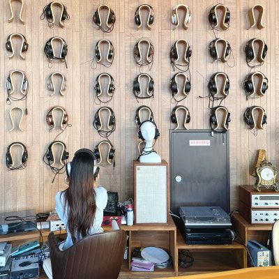 100년 된 LP판이 있는 여기는⁉️