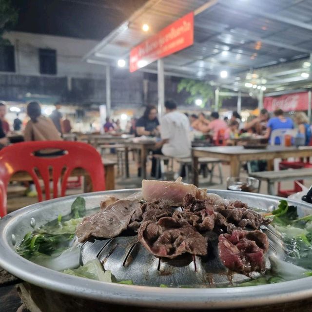 🐷 ร้านชิ้นดาด จุ่ม ตาติบ ตาโต หลวงพระบาง