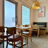 Great Spot with Mouth-Watering Dishes !