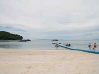 ชายหาด อุทยานแห่งชาติหมู่เกาะอ่างทอง สมุย