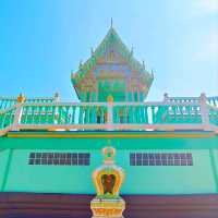 โบสถ์เขียว เหนี่ยวทรัพย์ วัดไทร