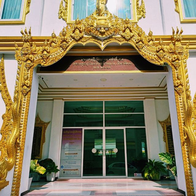 泰國曼谷著名河濱古跡皇家寺廟景點:Wat Thepleela，適合拍照📸打卡。