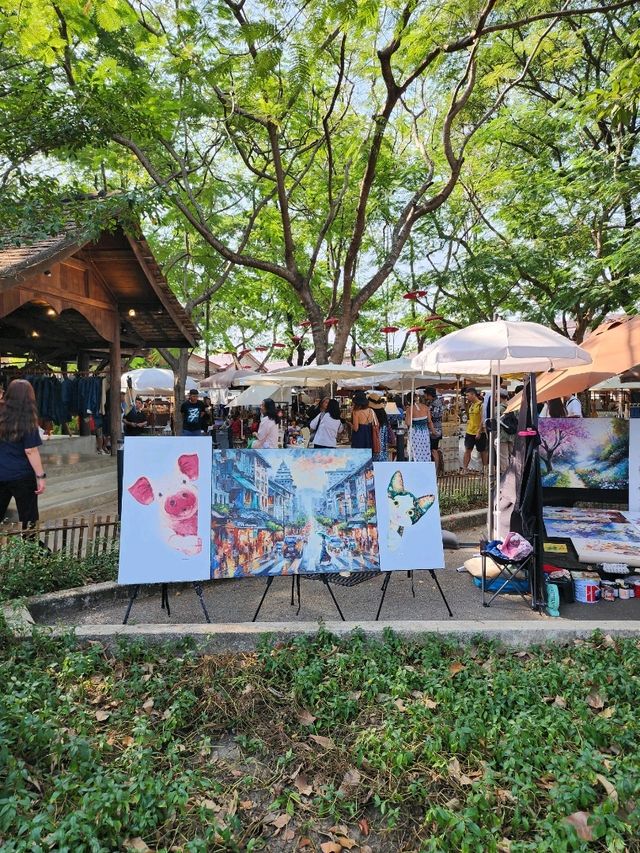 【チェンマイ】最新！人気のマーケット Jing Jai Market