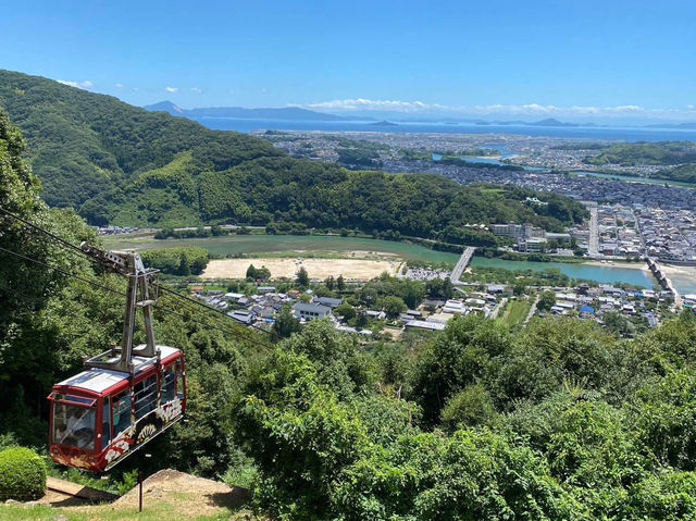 夏季的錦帶橋與岩國城