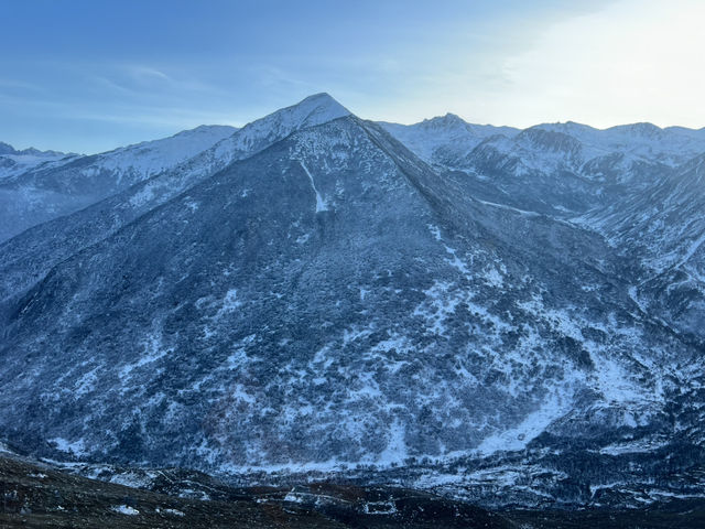 ภูเขาสี่ดรุณี สัมผัสความสวยแห่งเมืองจีน