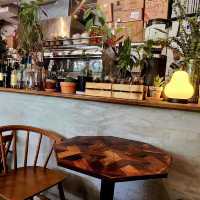 Nice cafe