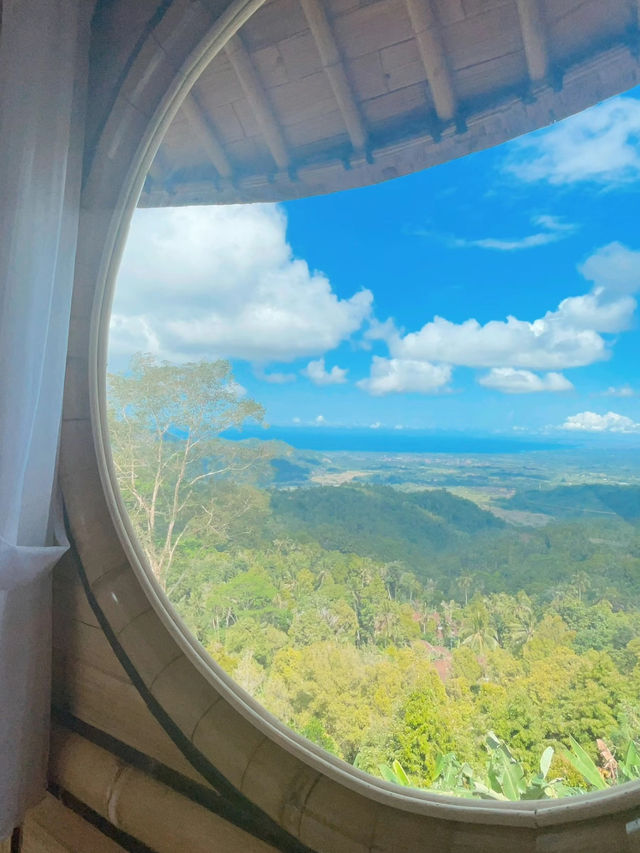 【バリ島】人生で一度は泊まりたいバリ島No. 1絶景バンブーヴィラ