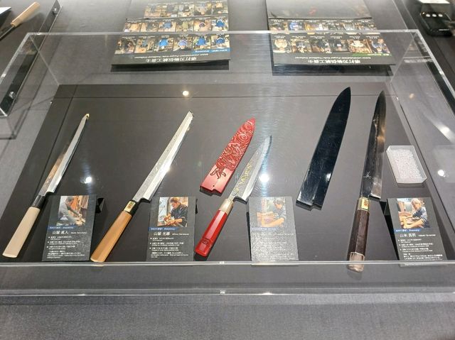 🍵차 전문가들과 🔪대장장이들의 작지만 개성있는 도시 사카이