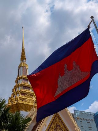  🇰🇭 Hello, Phnom Penh! First Impressions of Cambodia ✈️  