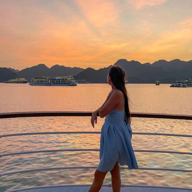 🚢 Experience an Unforgettable Luxury Cruise Holiday in Vietnam! 🇻🇳✨