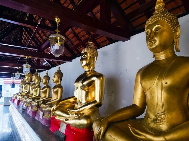 ไหว้พระขอพร พระพุทธชินราช