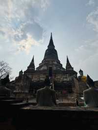 วัดใหญ่ชัยมงคล สถานที่ศักดิ์สิทธิ์ที่ต้องมา
