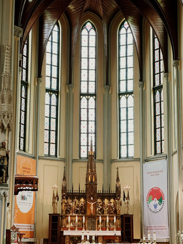 Jakarta Cathedral – A Timeless Gothic Beauty