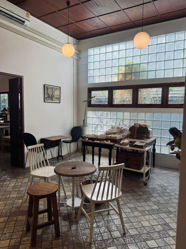 Fimue coffee & music social club