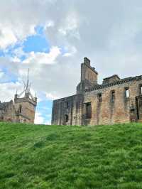 A Day of Elegance and History: Blackness Castle and Linlithgow