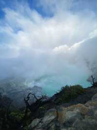 Hiking Kawah Ijen, Surabaya 😍