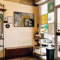 Toko Kopi Tuku in Surabaya