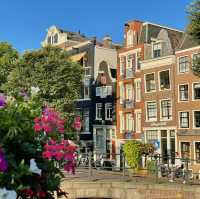 Amsterdam, a city of romance and charm👫😎❤️