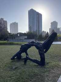 A Stroll Outside the National Taiwan Museum of Fine Arts